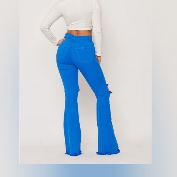 Flare Leg Jeans Ripped Frayed at bottom Stretchy quality denim stretch - Picture 5 of 8